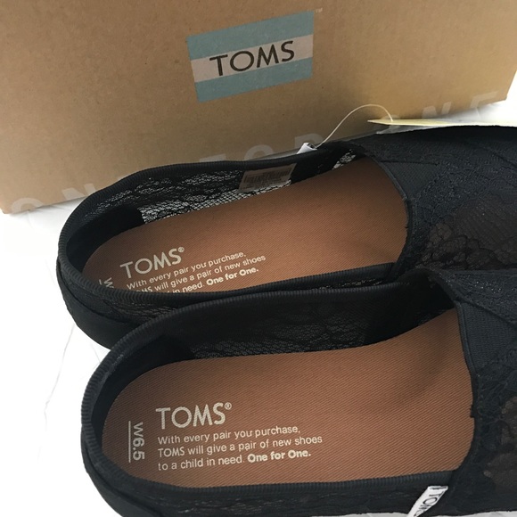 Toms Black Classic Lace Slip Ons Sz 6.5 - Picture 4 of 5